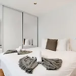 Beautiful Apartment L016